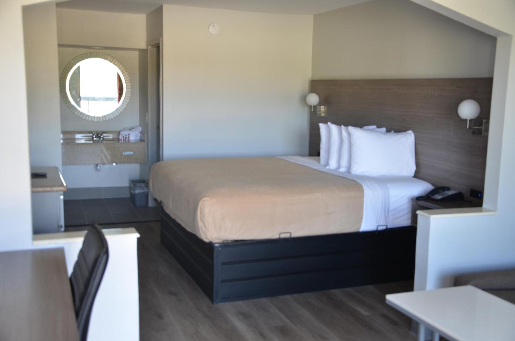 Baymont Suites Covington Ngoại thất bức ảnh