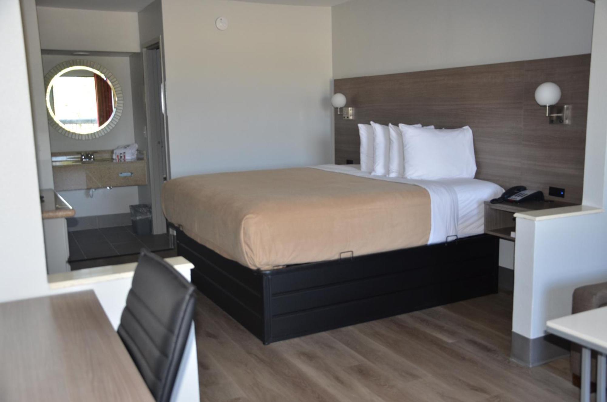 Baymont Suites Covington Ngoại thất bức ảnh