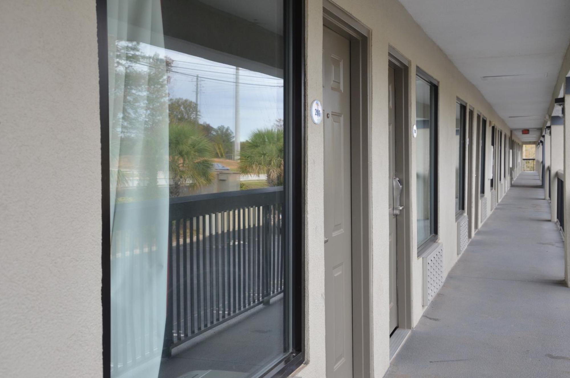 Baymont Suites Covington Ngoại thất bức ảnh